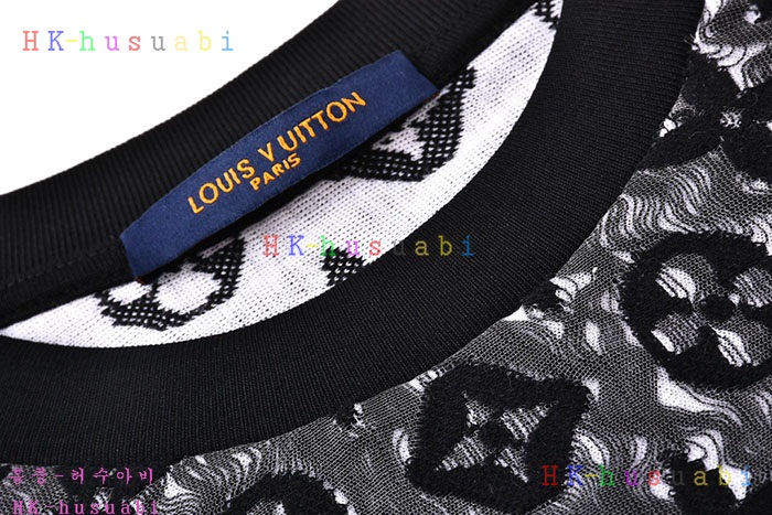 NEW 루이비통 반팔티 신상 LV 958824