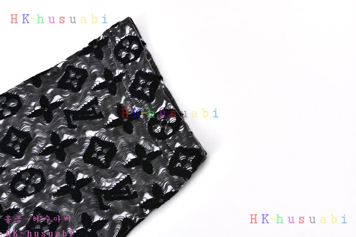 NEW 루이비통 반팔티 신상 LV 958824