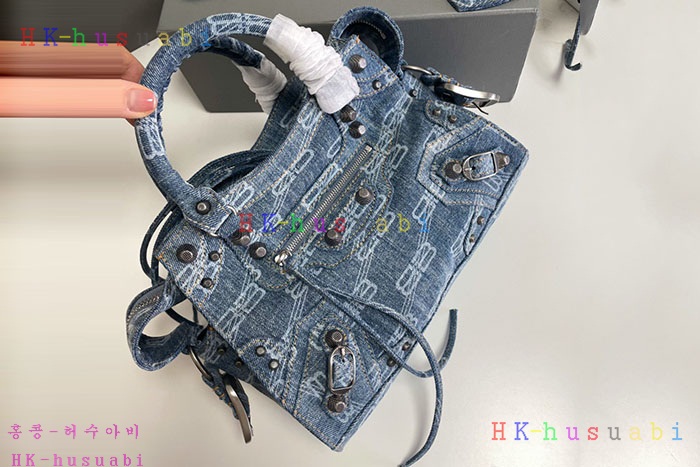 ★미러급★발렌시아가  네오 카르골 XS 700940210