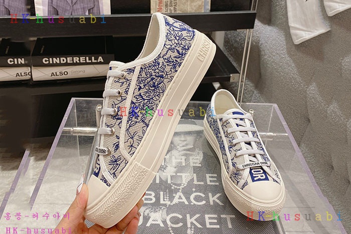 NEW 디올 신발 신상 DR 833558