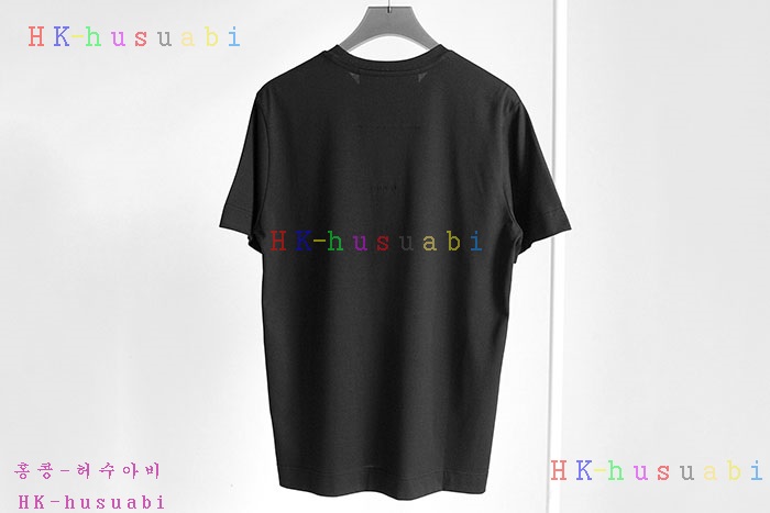 NEW 페라가모 반팔티 신상 F 663802