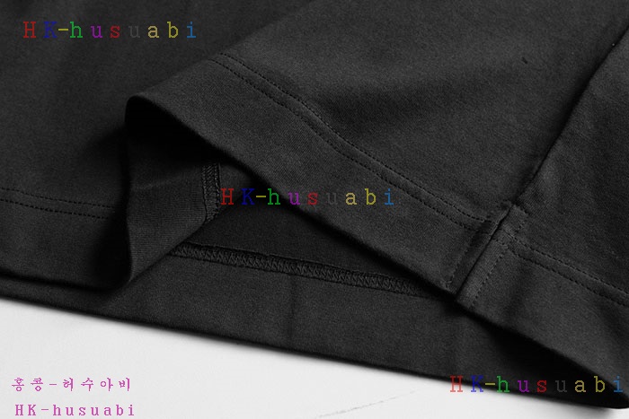 NEW 페라가모 반팔티 신상 F 663802