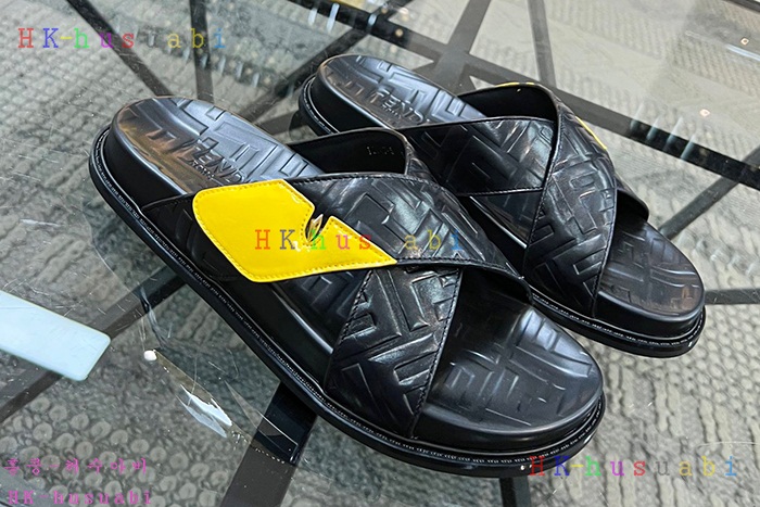NEW 펜디 샌들 신상 FD 9682251