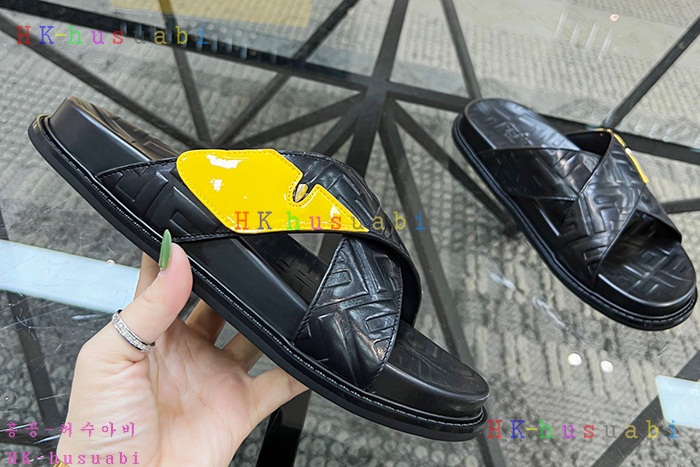 NEW 펜디 샌들 신상 FD 9682251