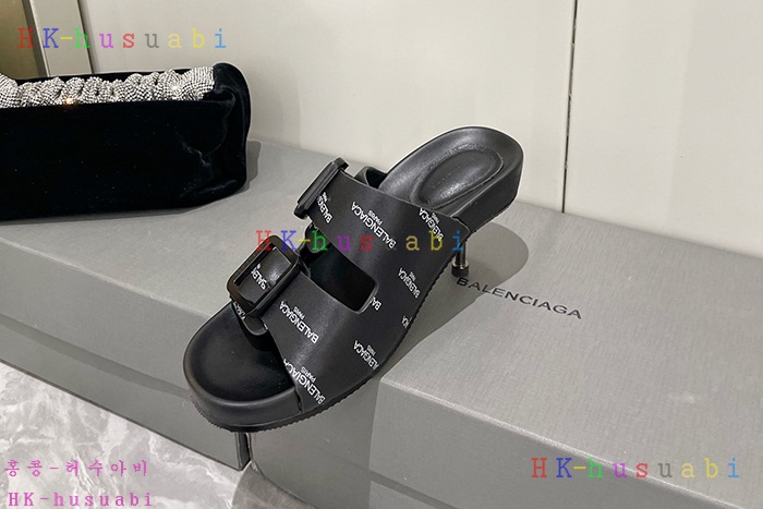 NEW 발렌시아가 신발 신상 B 7470014