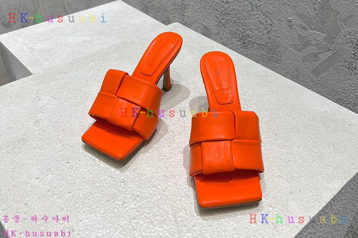 NEW 보테가베네타 샌들 신상 BV 857550