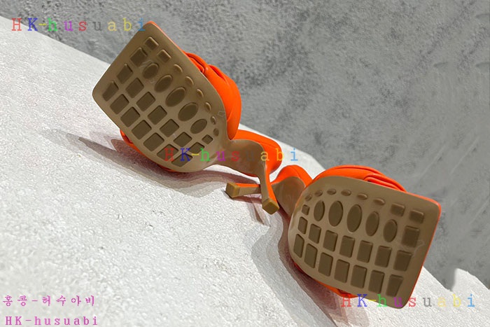NEW 보테가베네타 샌들 신상 BV 857550
