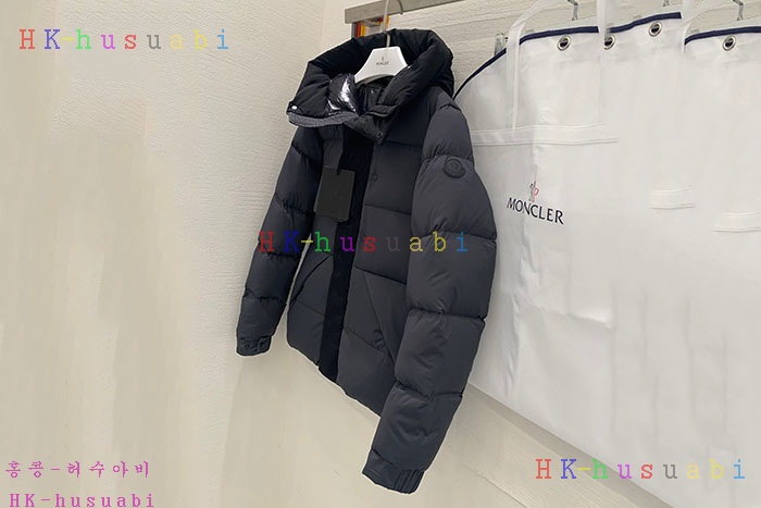 NEW 몽클레어 패딩 신상 M 246013
