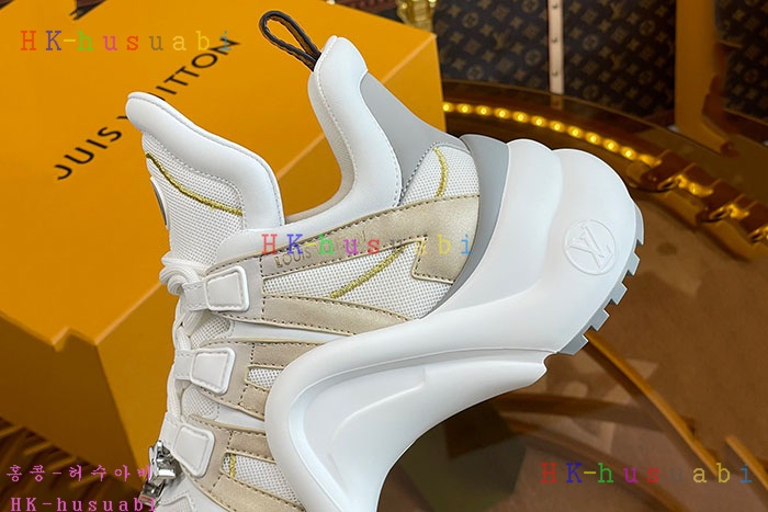 NEW 루이비통 스니커즈 신상 LV 982404