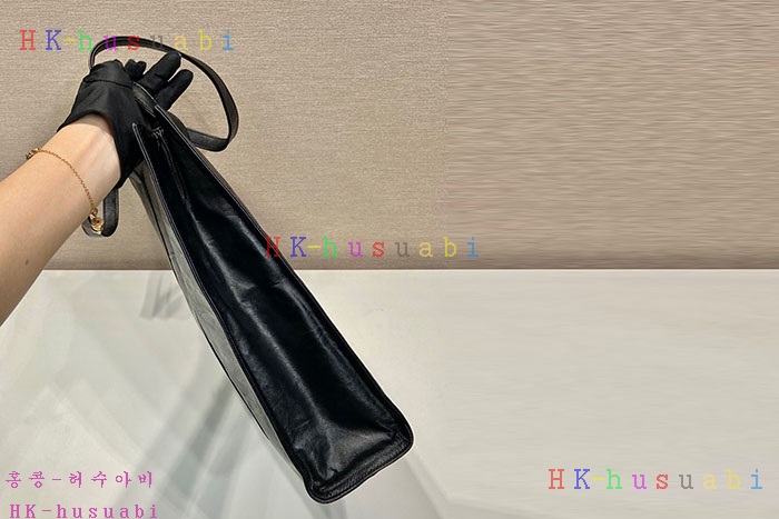 ★미러급★프라다 스몰 앤티크 나파 가죽 토트백 1BG459-4