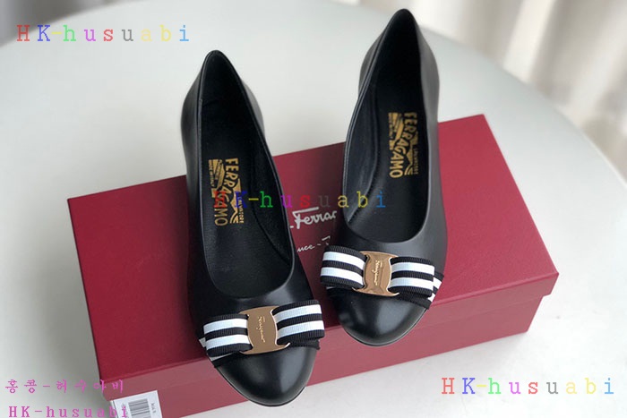 NEW 페라가모 신발 신상 F 887554