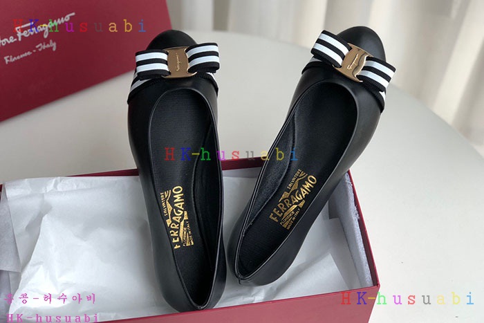 NEW 페라가모 신발 신상 F 887554