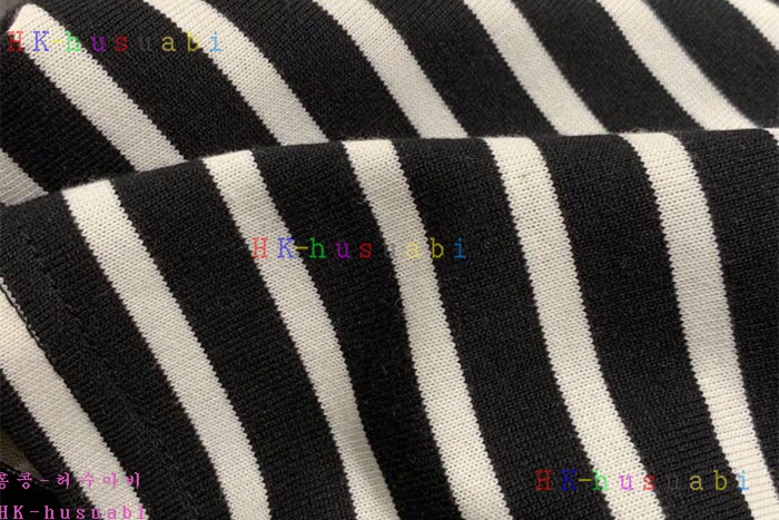 NEW 톰브라운 긴팔티 신상 TB 4285018