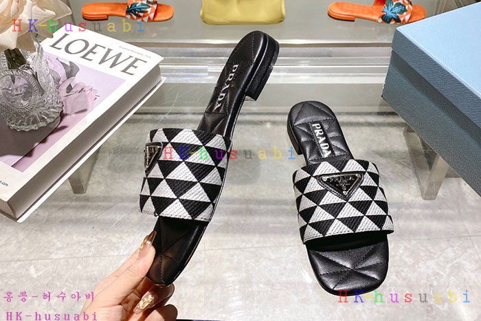 NEW 프라다 샌들 신상 P 325004