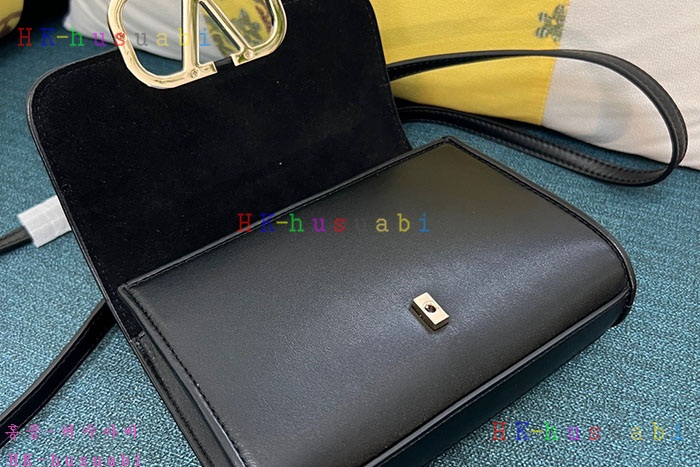 ★미러급★발렌티노 Vlogo Type 스몰 숄더  77IZ1D043-3