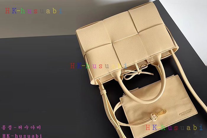 ★미러급★보테가베네타  아르코 토트 709337-13