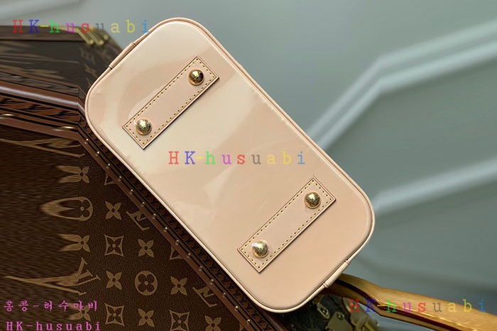 ★미러급★루이비통 LV x YK 알마 BB 백 M46428