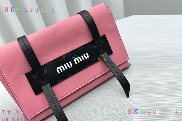 ★미러급★미우미우 레더 메신저백 MU 552001