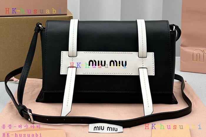 ★미러급★미우미우 레더 메신저백 MU 552001-3