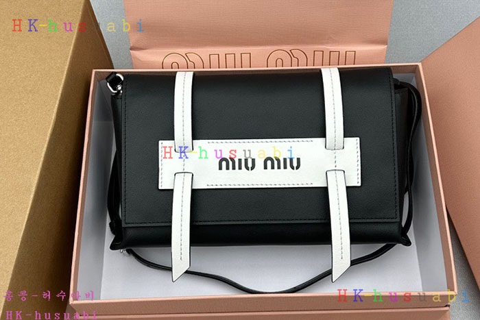 ★미러급★미우미우 레더 메신저백 MU 552001-3