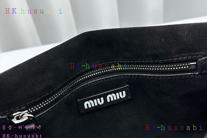 ★미러급★미우미우 레더 메신저백 MU 552001-3