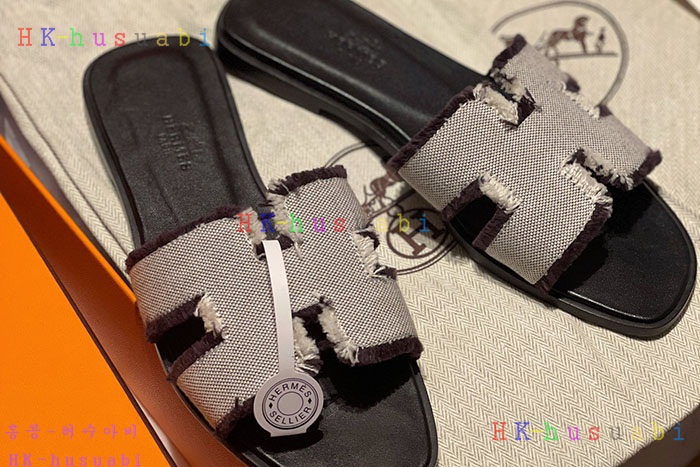 NEW 에르메스 샌들 신상 H 952880