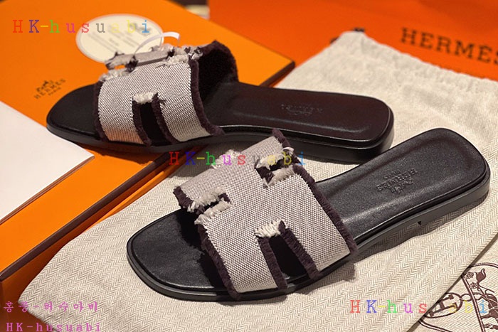 NEW 에르메스 샌들 신상 H 952880