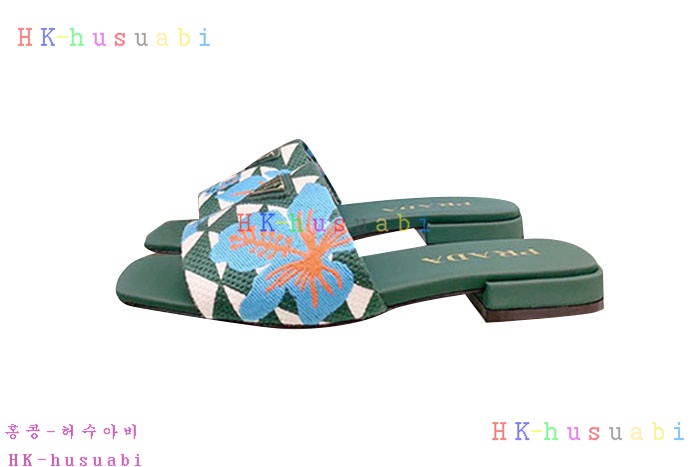NEW 프라다 샌들 신상 P 350702