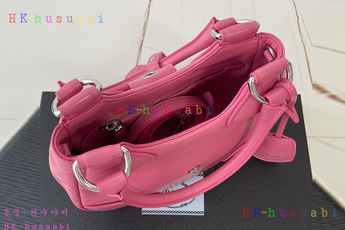 ★미러급★프라다 여성 문 리나일론 앤 가죽 핸드백 1BA381-2