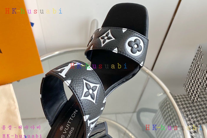 NEW 루이비통 신발 신상 LV 4450007