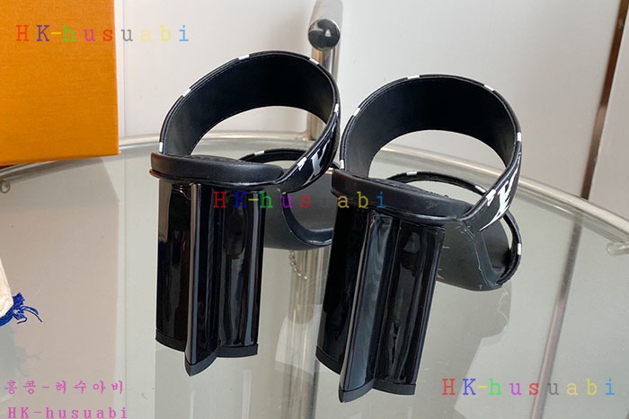 NEW 루이비통 신발 신상 LV 4450007