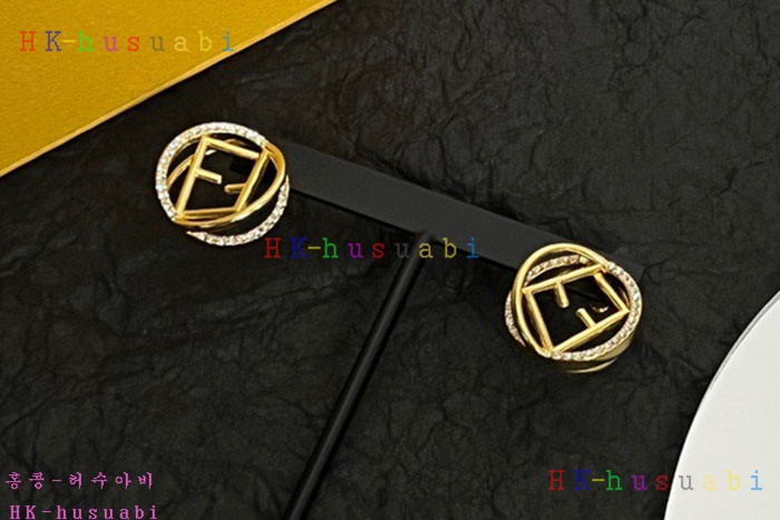 NEW 펜디 귀걸이 신상 FD 968220
