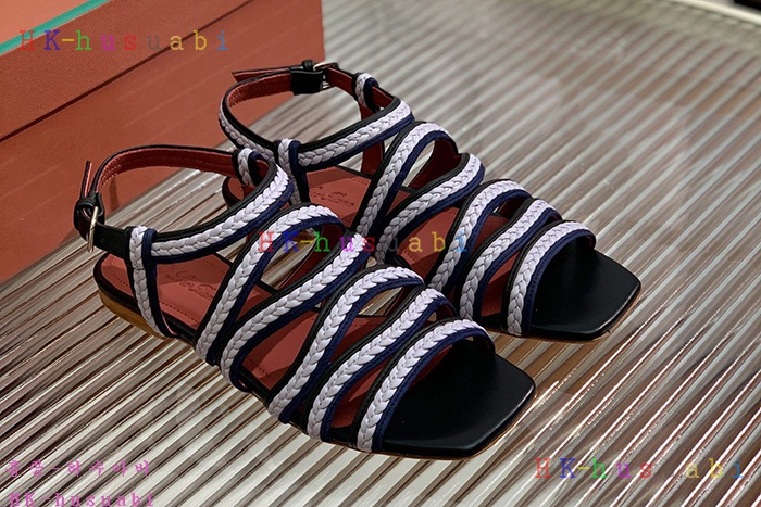 NEW 로로피아나 샌들 신상 L 6250100