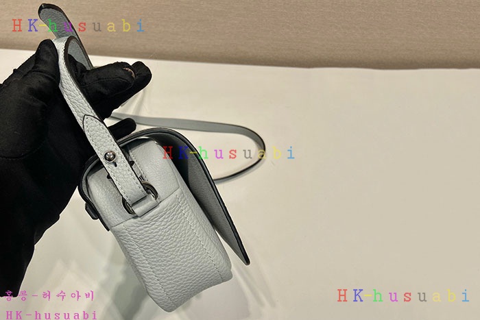 ★미러급★프라다 스트랩 레더 스몰 숄더백 1BD3312-4