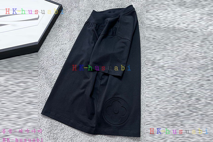 NEW 루이비통 반팔티 신상 LV 552875