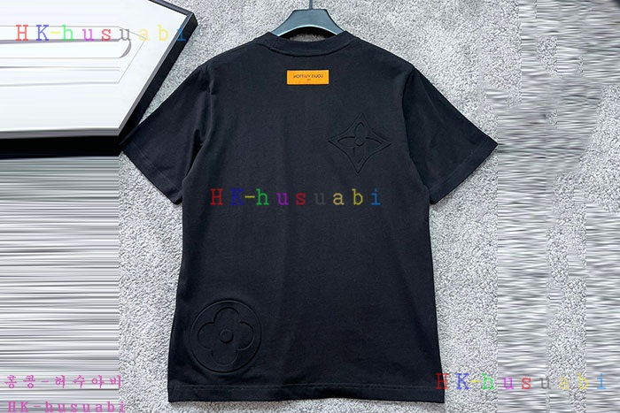 NEW 루이비통 반팔티 신상 LV 552875