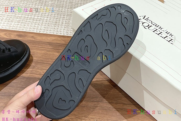 NEW 알렉산더맥퀸 신발 신상 MQ 689904