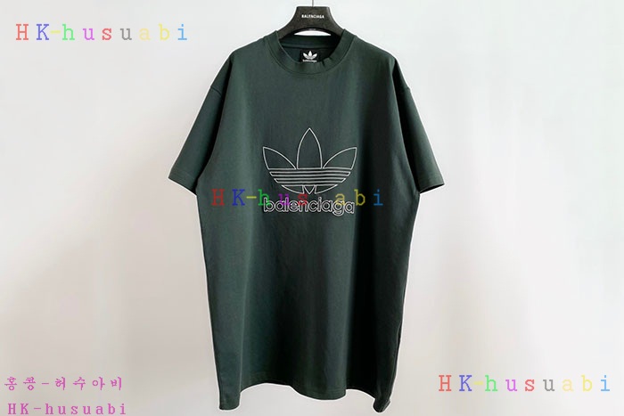 NEW 발렌시아가 반팔티 신상 B 998256