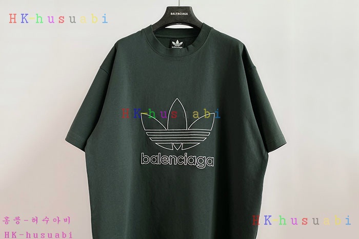 NEW 발렌시아가 반팔티 신상 B 998256
