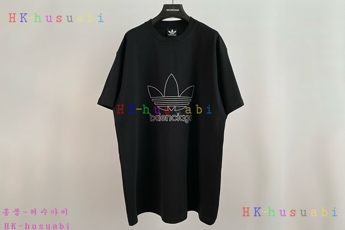 NEW 발렌시아가 반팔티 신상 B 998258