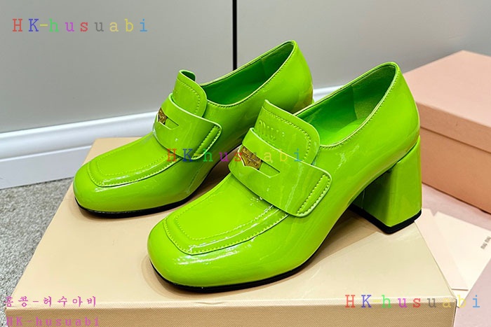 NEW 미우미우 신발 신상 MU 424810