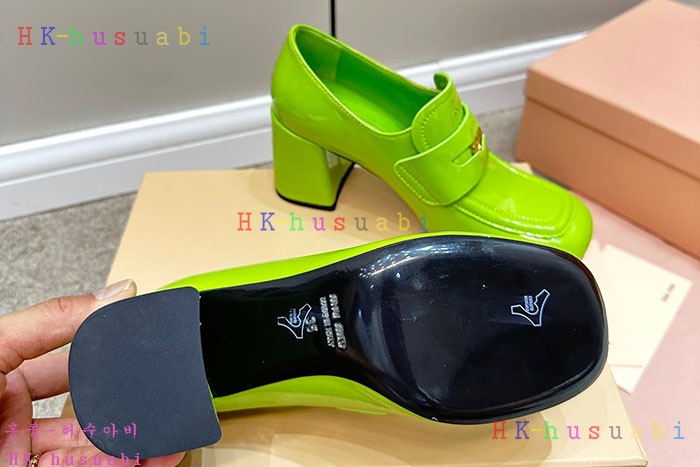 NEW 미우미우 신발 신상 MU 424810