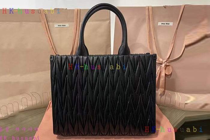 ★미러급★미우미우 마테라쎄 나파 가죽 토트백 5BG263  5BG258