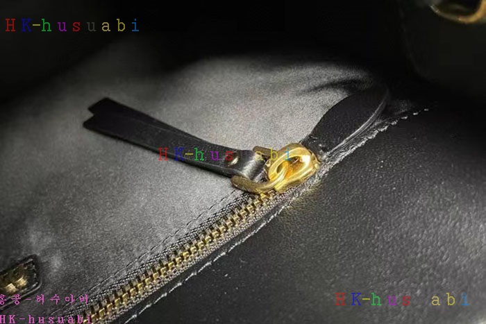 ★미러급★미우미우 마테라쎄 나파 가죽 토트백 5BG263  5BG258