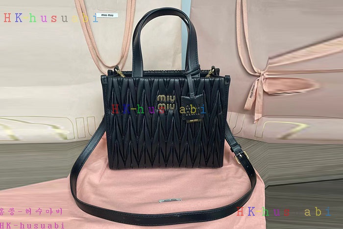 ★미러급★미우미우 마테라쎄 나파 가죽 토트백 5BG263  5BG258