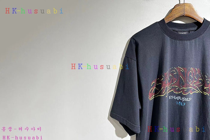 NEW 발렌시아가 반팔티 신상 B 6828001