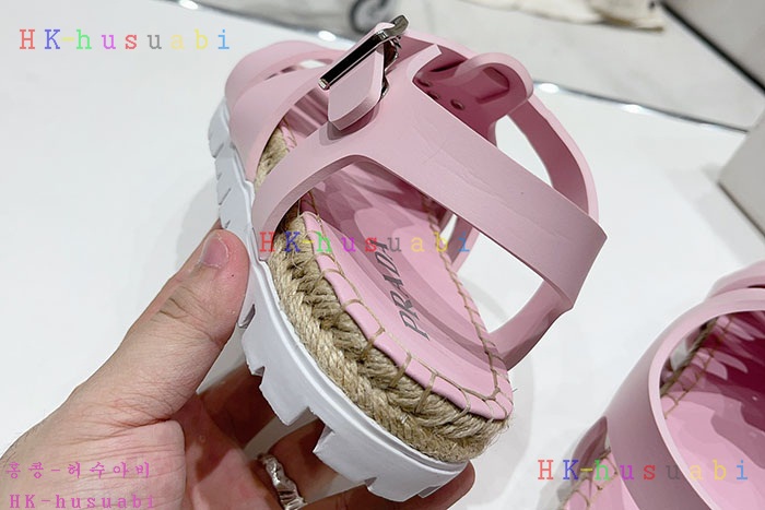 NEW 프라다 샌들 신상 P 842996