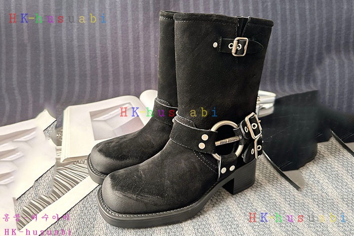 NEW 미우미우 신발 신상 M 699425