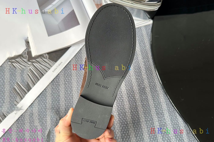 NEW 미우미우 신발 신상 M 699426