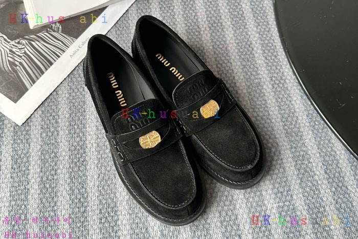NEW 미우미우 신발 신상 M 699427